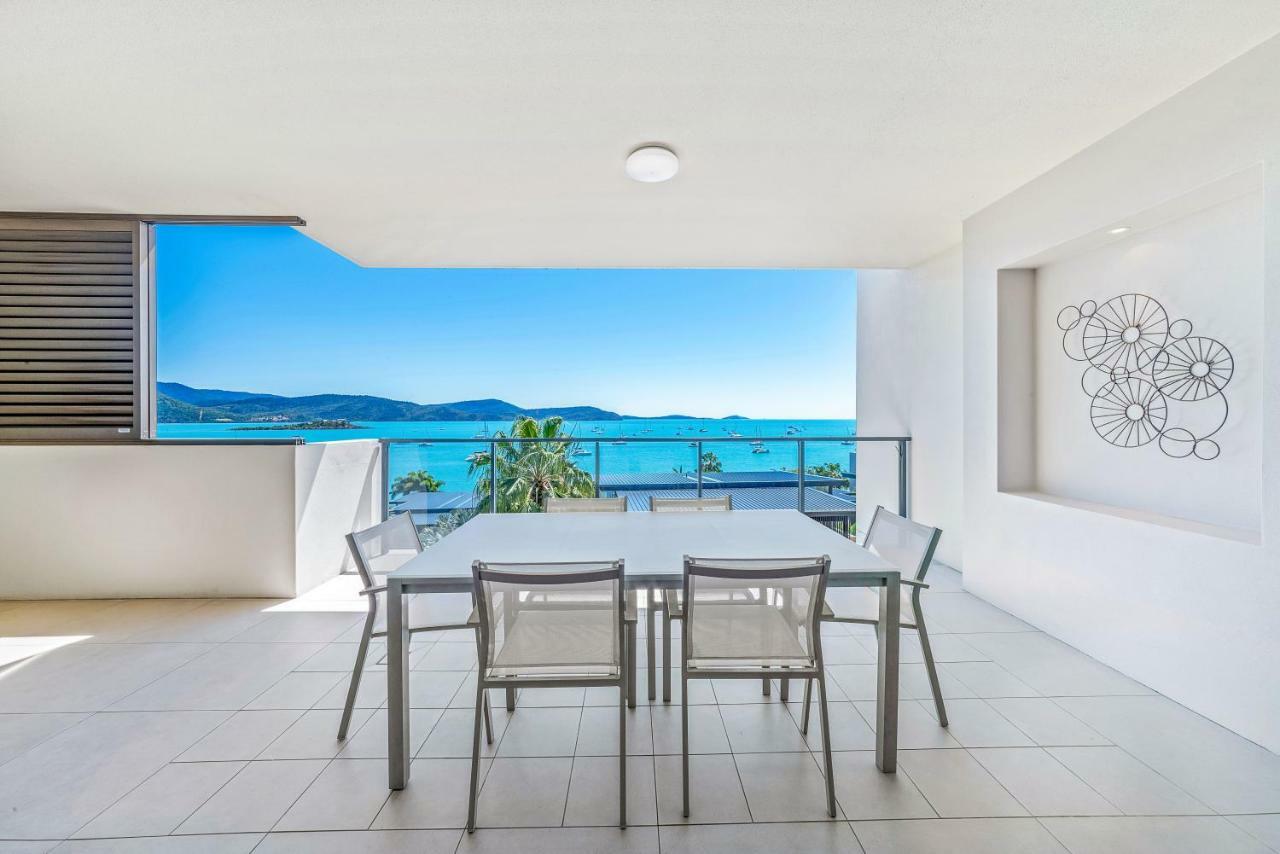 Executive On Whisper Bay - Cannonvale Airlie Beach Exterior foto